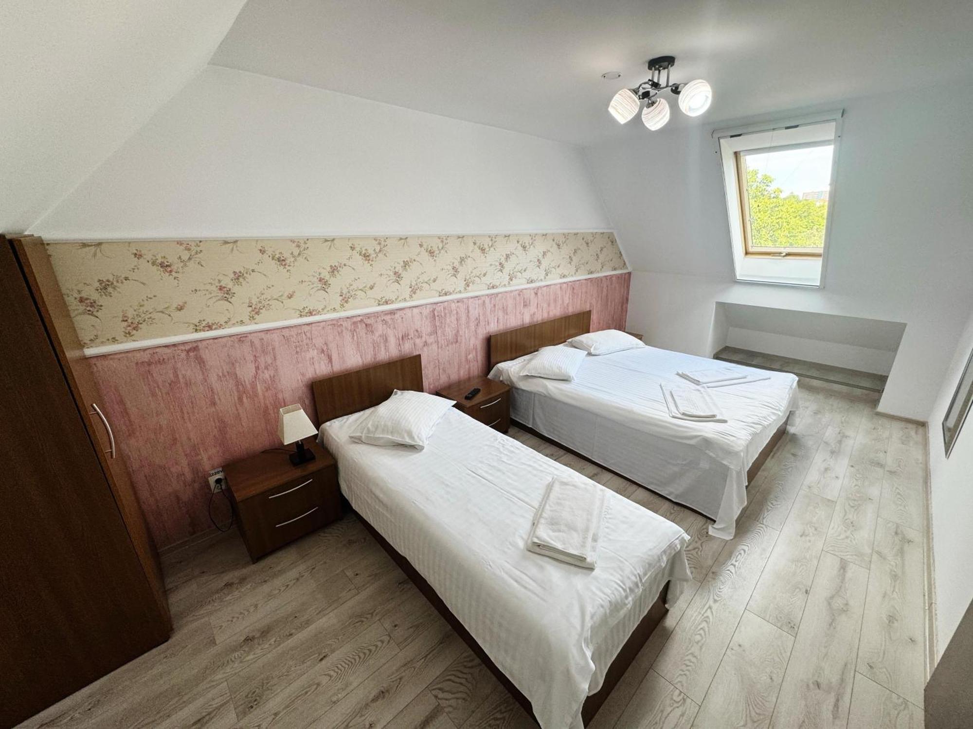 Carpathian Newstar Guest house *